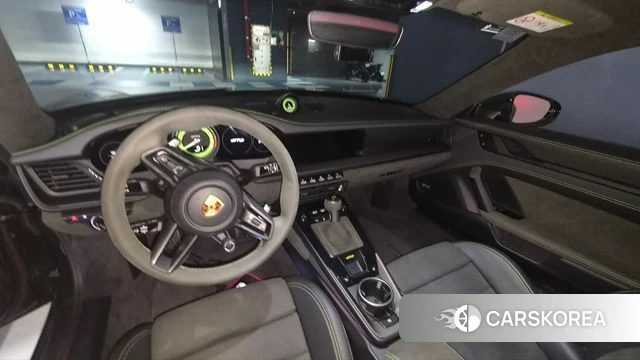 Porsche 911(992) id 4745366 из Кореи 10