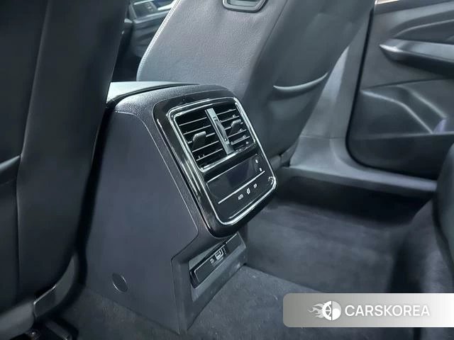 Volkswagen Passat id 4341838 из Китая 22