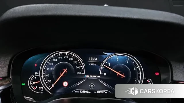 BMW 5 Series (G30) id 3014081 из Кореи 18