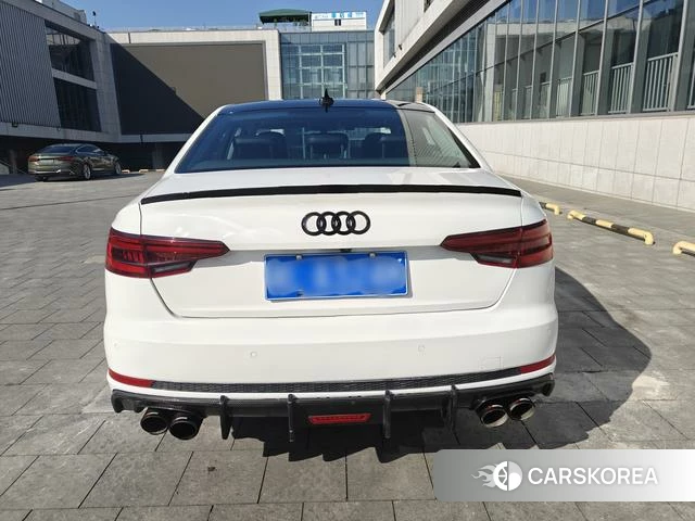 Audi A4L id 4216384 из Китая 8