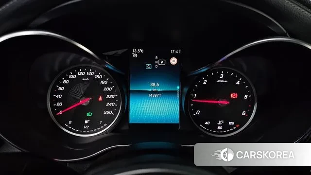 Mercedes-Benz C-Class W205 id 3698450 из Кореи 18