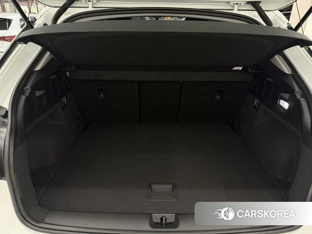 Audi Q2L id 4207401 из Китая 18