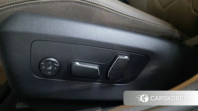 BMW 5 Series (G60) id 3919614 из Кореи 11