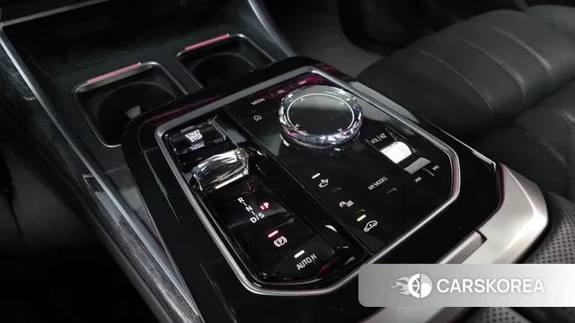 BMW 7 Series (G70) id 3507758 из Кореи 18