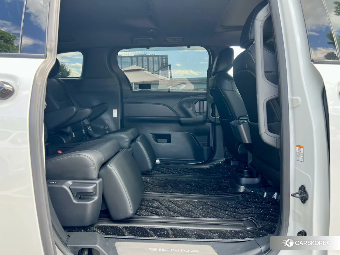 Toyota Sienna id 4461466 из Китая 16