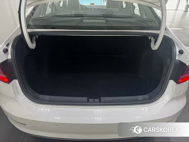 Volkswagen Lavida id 4256147 из Китая 10