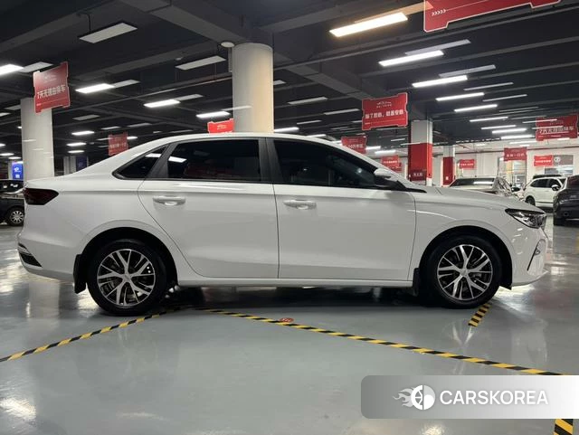 Geely Automobile Emgrand id 3913745 из Китая 9