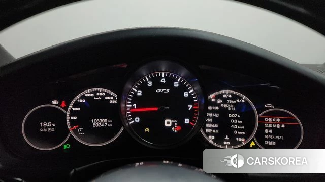 Porsche Panamera (971) id 3936669 из Кореи 18