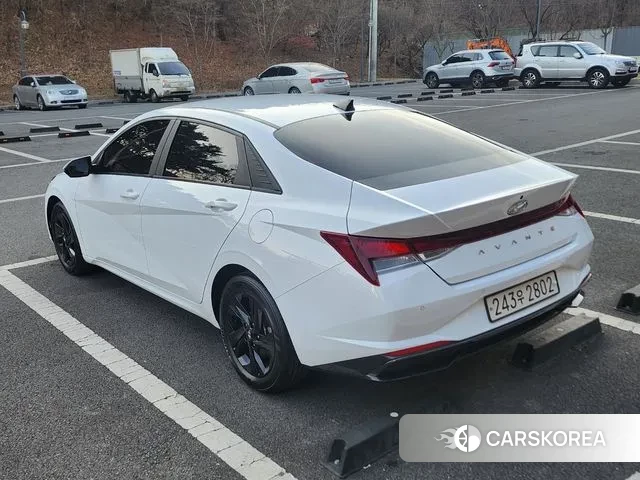 Hyundai Avante Hybrid (CN7) id 3644101 из Кореи 18