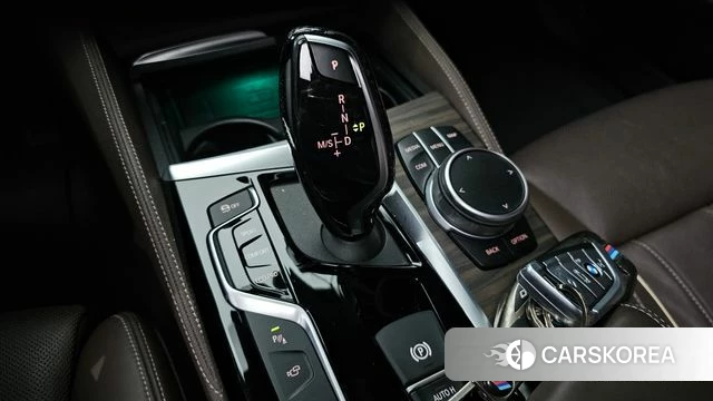 BMW 5 Series (G30) id 4470786 из Кореи 29