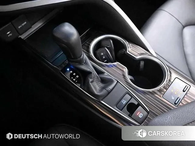 Toyota Camry (XV70) id 3713777 из Кореи 18