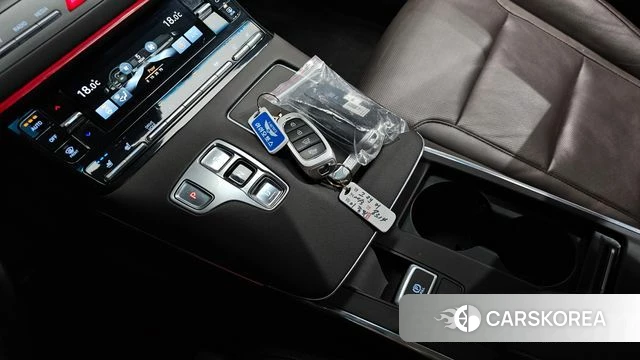 Hyundai The New Grandeur IG id 4310386 из Кореи 39