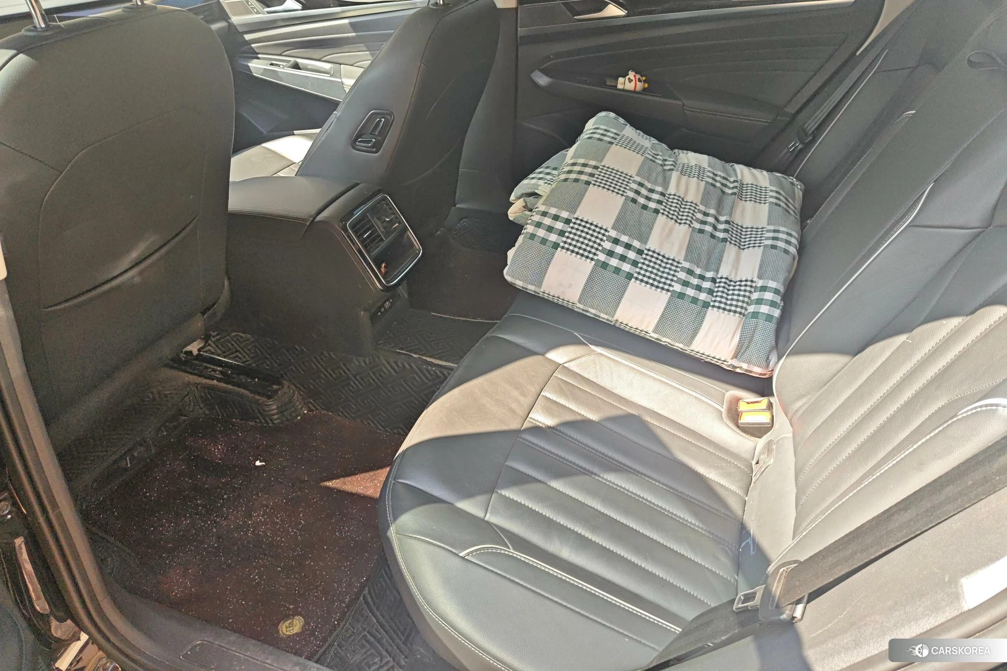 Volkswagen Passat id 4467665 из Китая 15