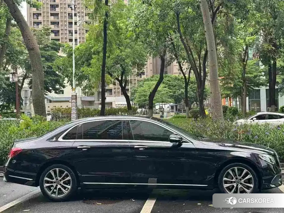 Mercedes-Benz E-Class id 4553997 из Китая 8