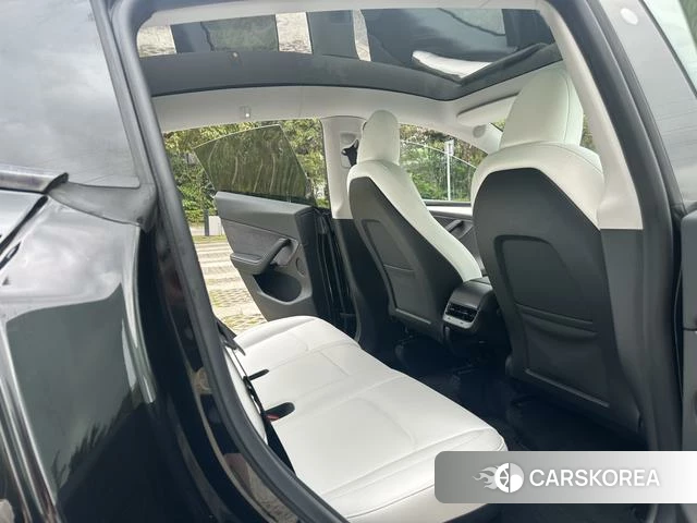 Tesla Model Y id 3993800 из Китая 20