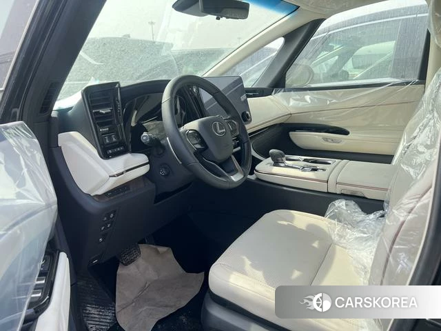 Lexus LM id 4239652 из Китая 8
