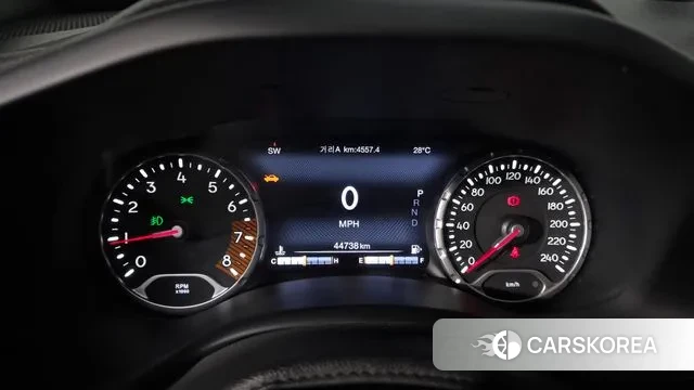 Jeep Renegade id 2985469 из Кореи 18