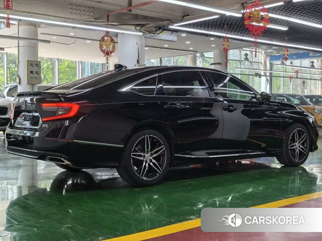 Honda Accord id 4262475 из Китая 8