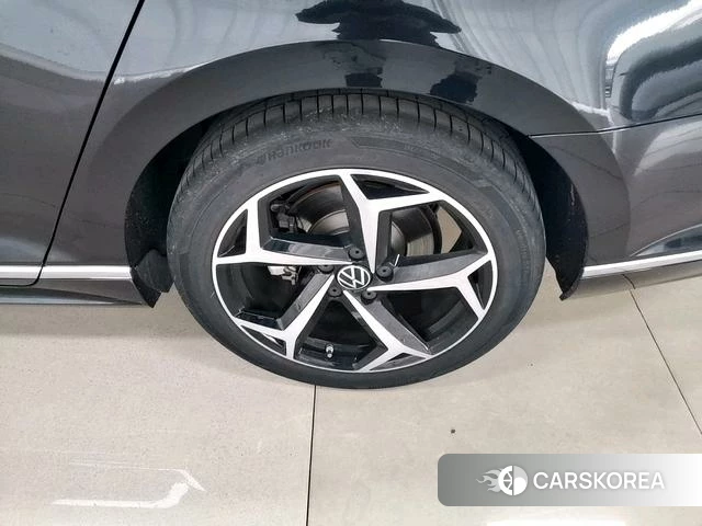Volkswagen Magotan id 4212488 из Китая 18