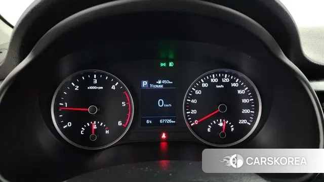 Kia Stonic id 3656931 из Кореи 18