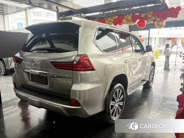 Lexus LX id 4279258 из Китая 8