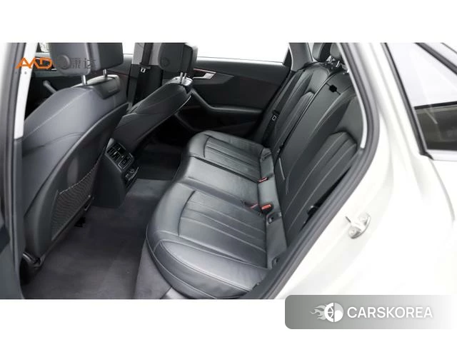 Audi A4L id 4238525 из Китая 8