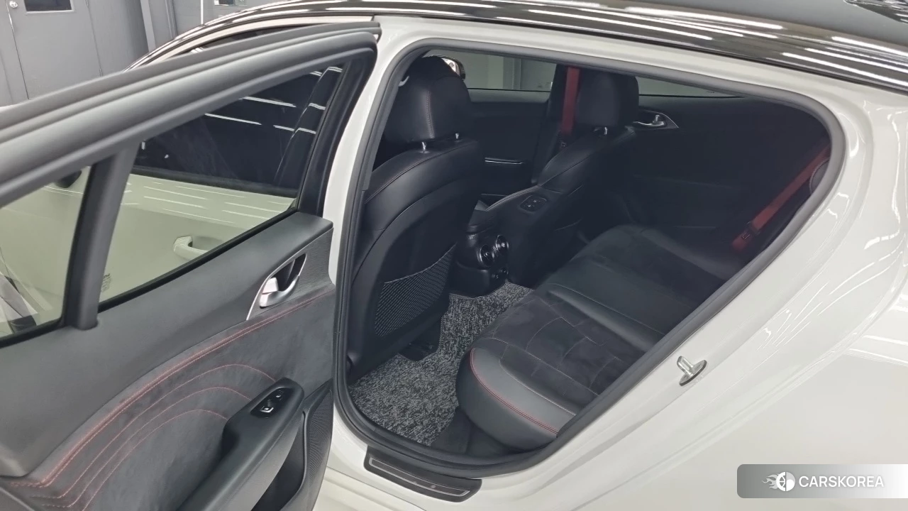 Kia Stinger Meister id 4475830 из Кореи 16
