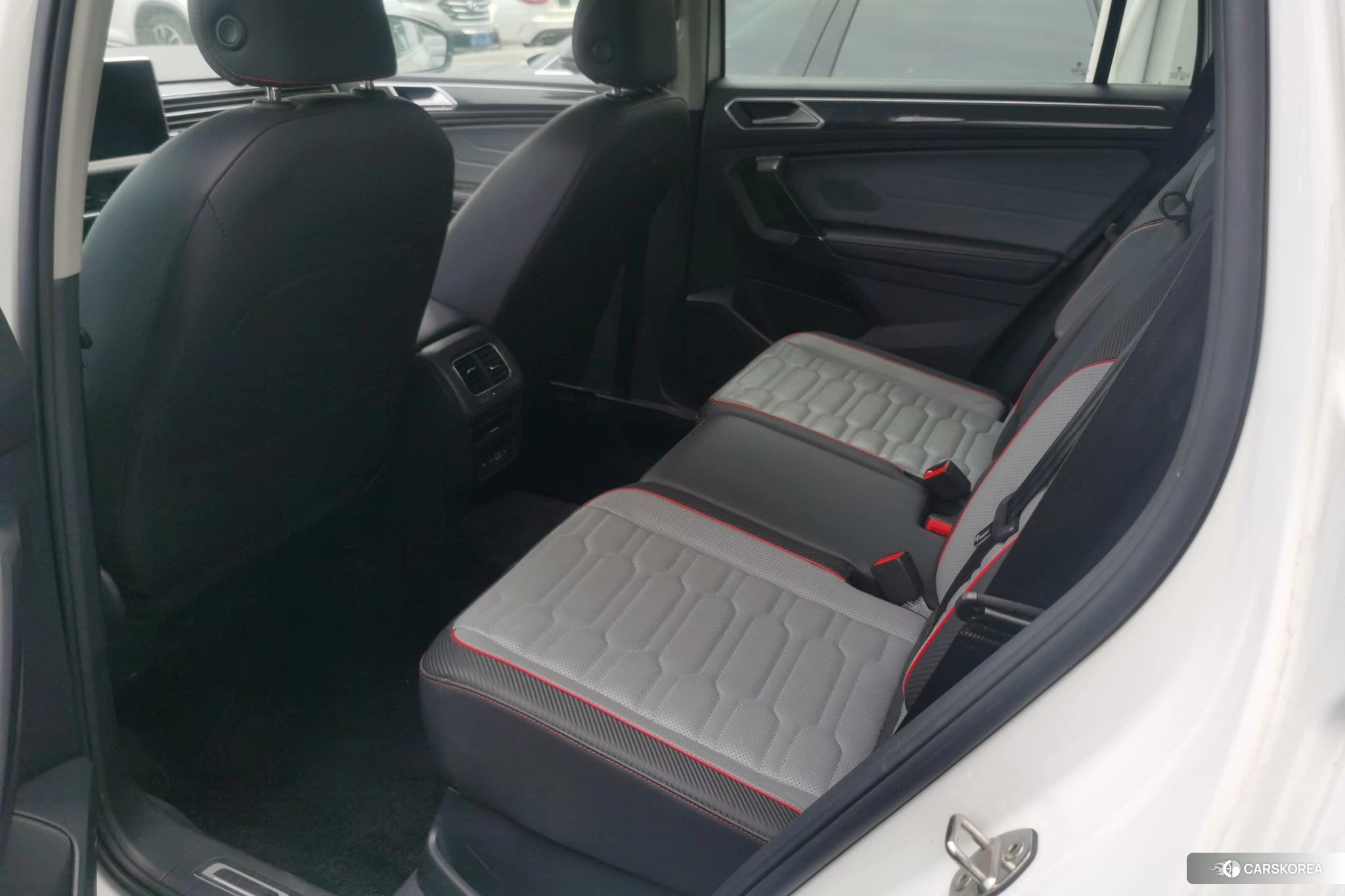Volkswagen Tiguan L PHEV id 4461696 из Китая 15