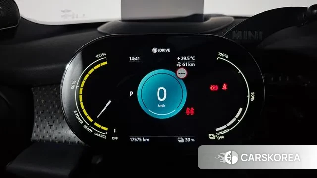 Mini Cooper Electric id 2915123 из Кореи 18