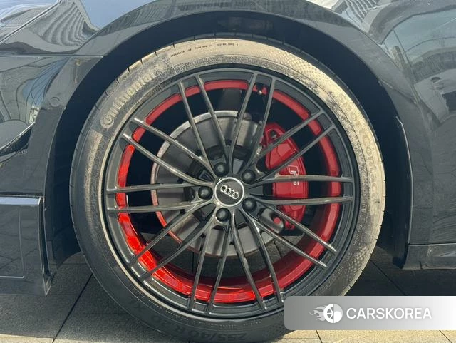 Audi A7 id 4265932 из Китая 11