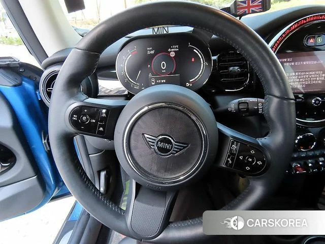 Mini Cooper S id 3910429 из Кореи 18