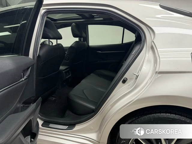 Toyota Camry id 4290338 из Китая 18