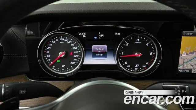 Mercedes-Benz E-Class W213 id 2936985 из Кореи 18