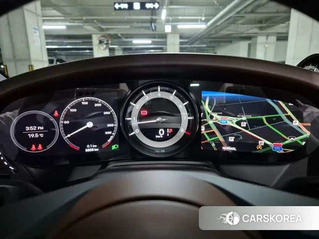 Porsche 911(992) id 3327426 из Кореи 18