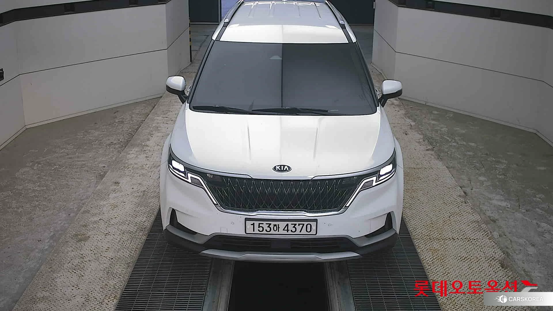 Kia Carnival id 4296903 из Кореи 36