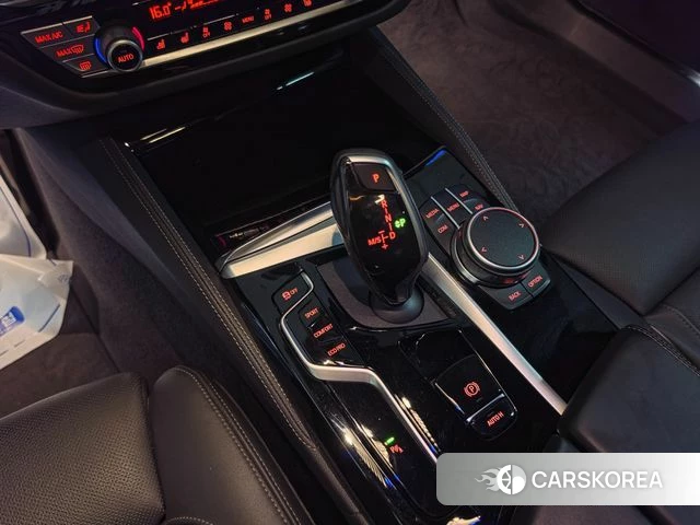 BMW 5 Series (G30) id 4224746 из Кореи 11