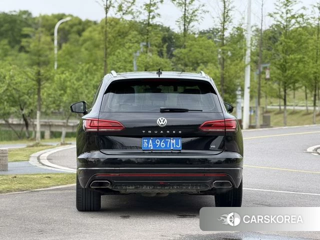 Volkswagen Touareg id 4209686 из Китая 14