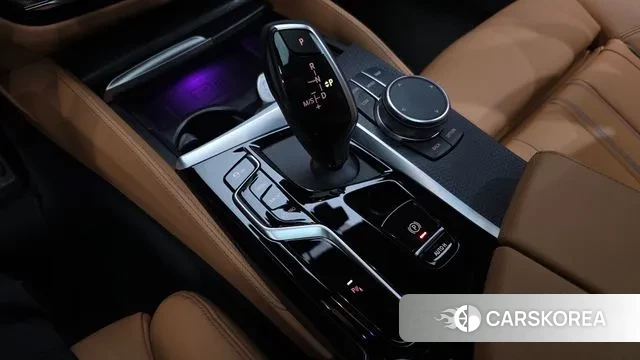 BMW 5 Series (G30) id 3410926 из Кореи 18