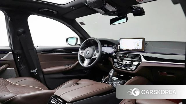 BMW 5 Series (G30) id 3923554 из Кореи 18