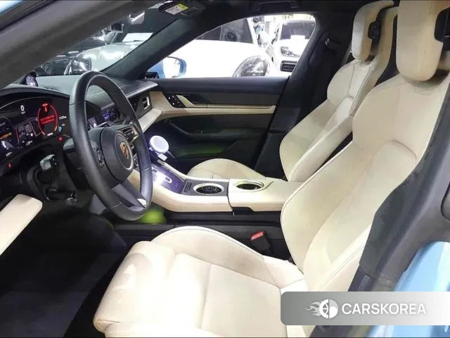 Porsche Taycan id 3047996 из Кореи 18