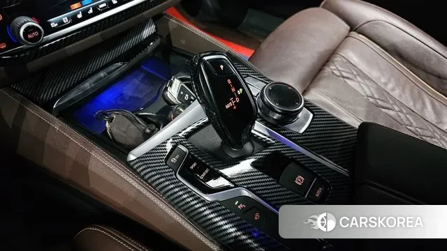 BMW 5 Series (G30) id 3736877 из Кореи 18