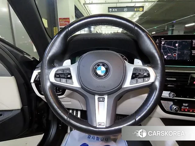 BMW 5 Series (G30) id 3361929 из Кореи 18