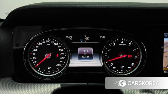 Mercedes-Benz E-Class W213 id 4557763 из Кореи 28