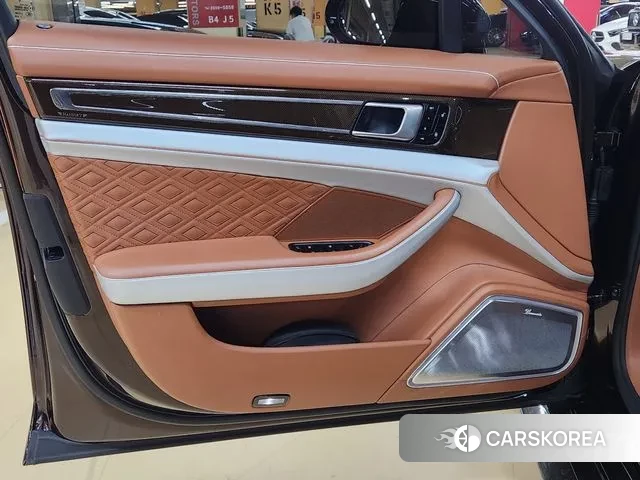 Porsche Panamera (971) id 3602129 из Кореи 18