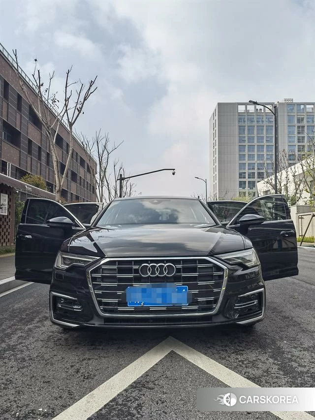 Audi A6L id 4272860 из Китая 19