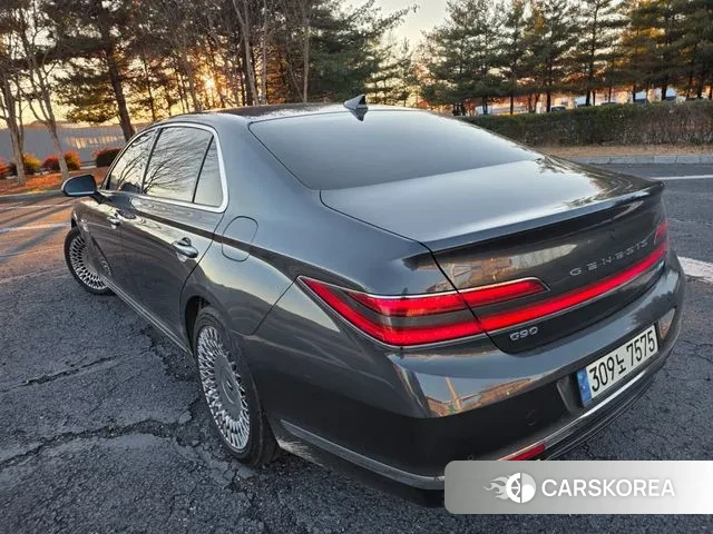 Genesis G90 id 3546170 из Кореи 18