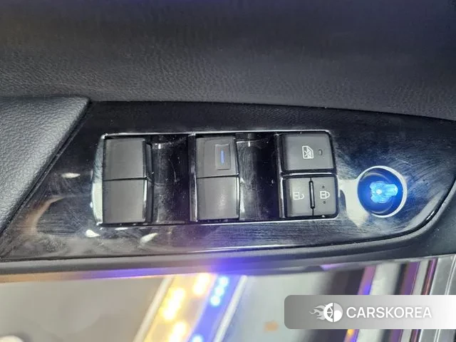 Toyota Prius 4th Generation id 3059286 из Кореи 15