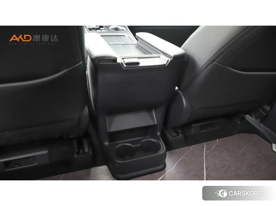 Toyota Sienna id 4438599 из Китая 9