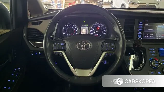 Toyota Sienna id 3643760 из Кореи 18