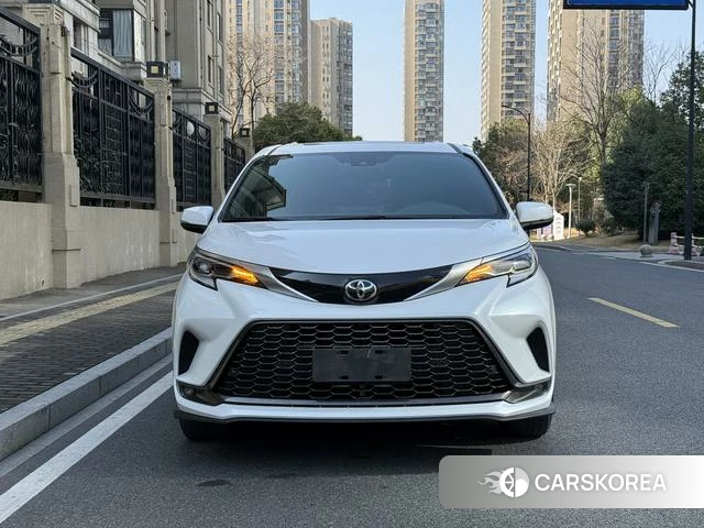 Toyota Grevia id 4260746 из Китая 11